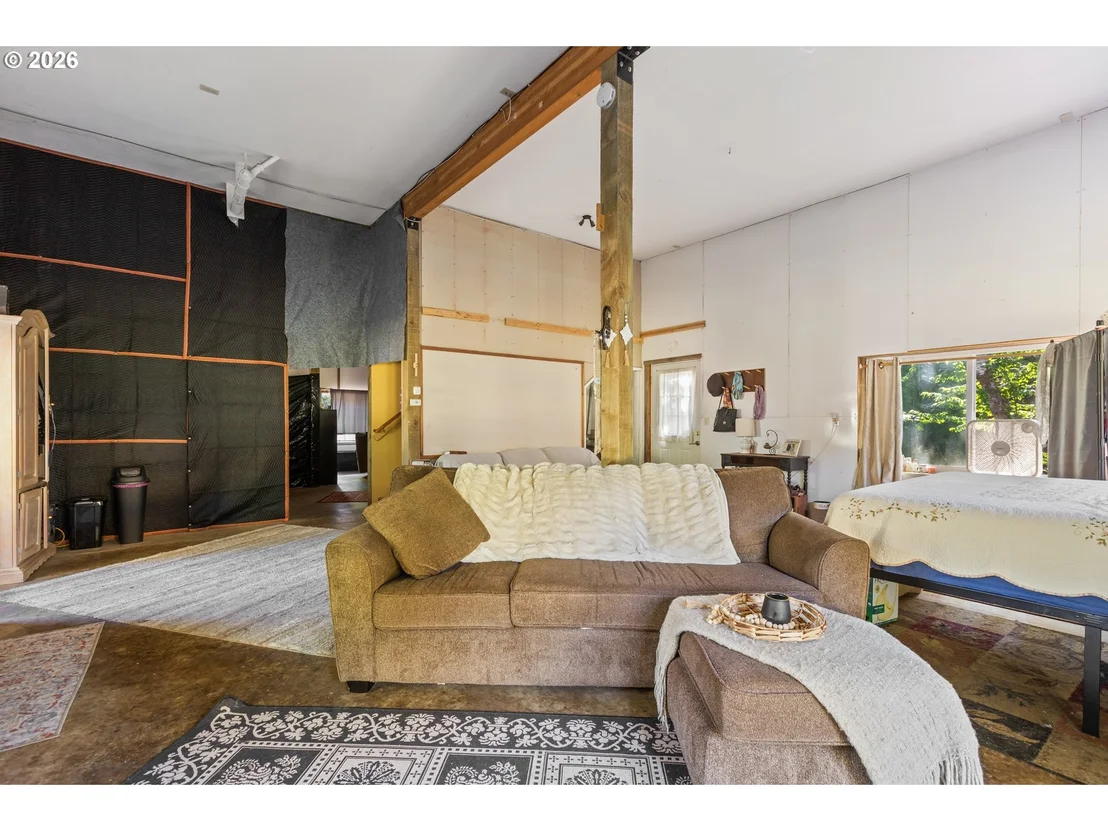 Photo of 123 BURCHARD DR
