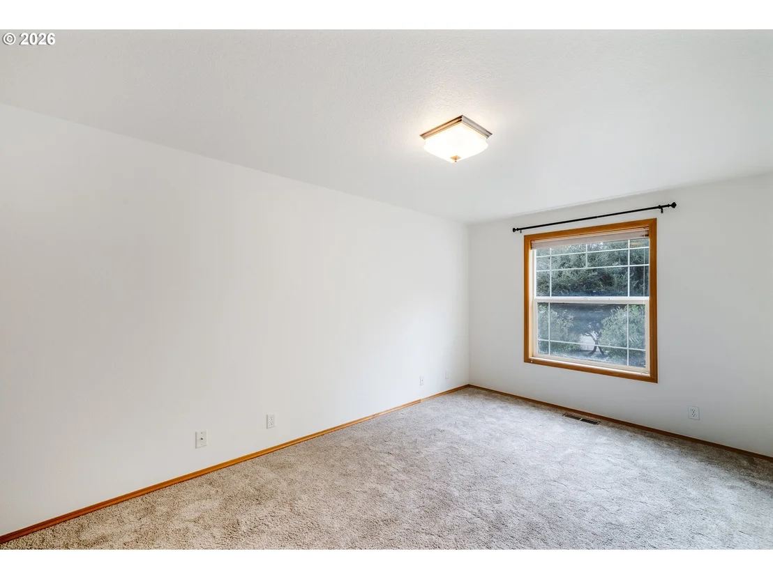 Photo of 529 SWEETWATER LN