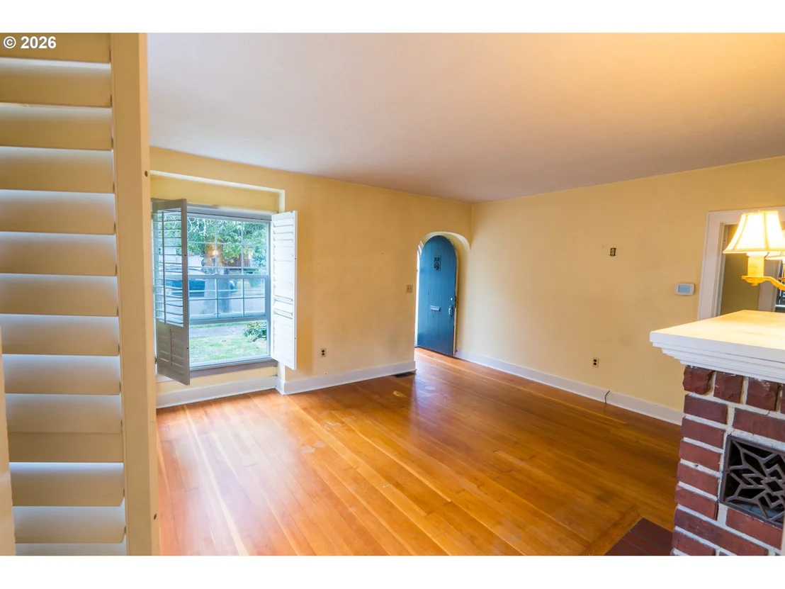 Photo of 495 20TH ST SE
