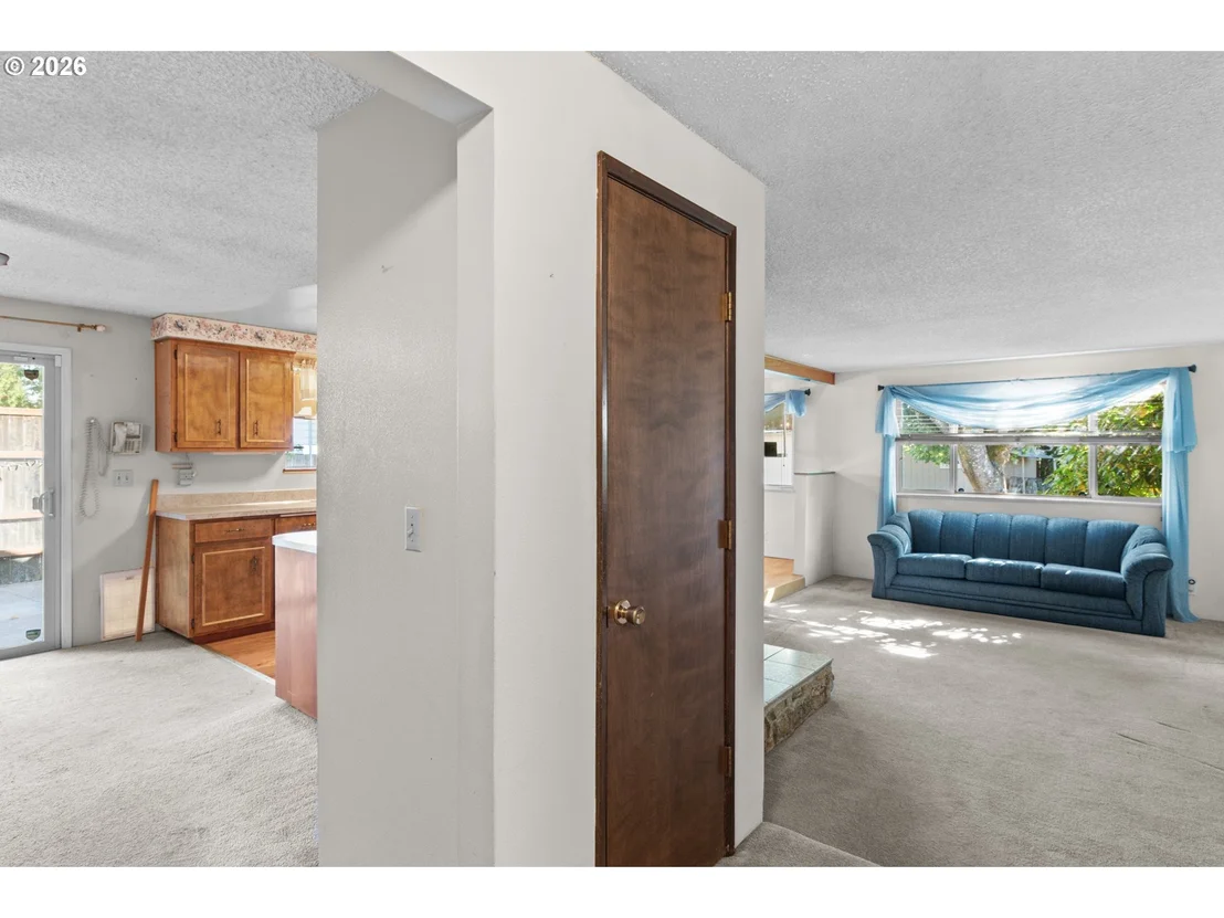 Photo of 475 PINEDALE AVE