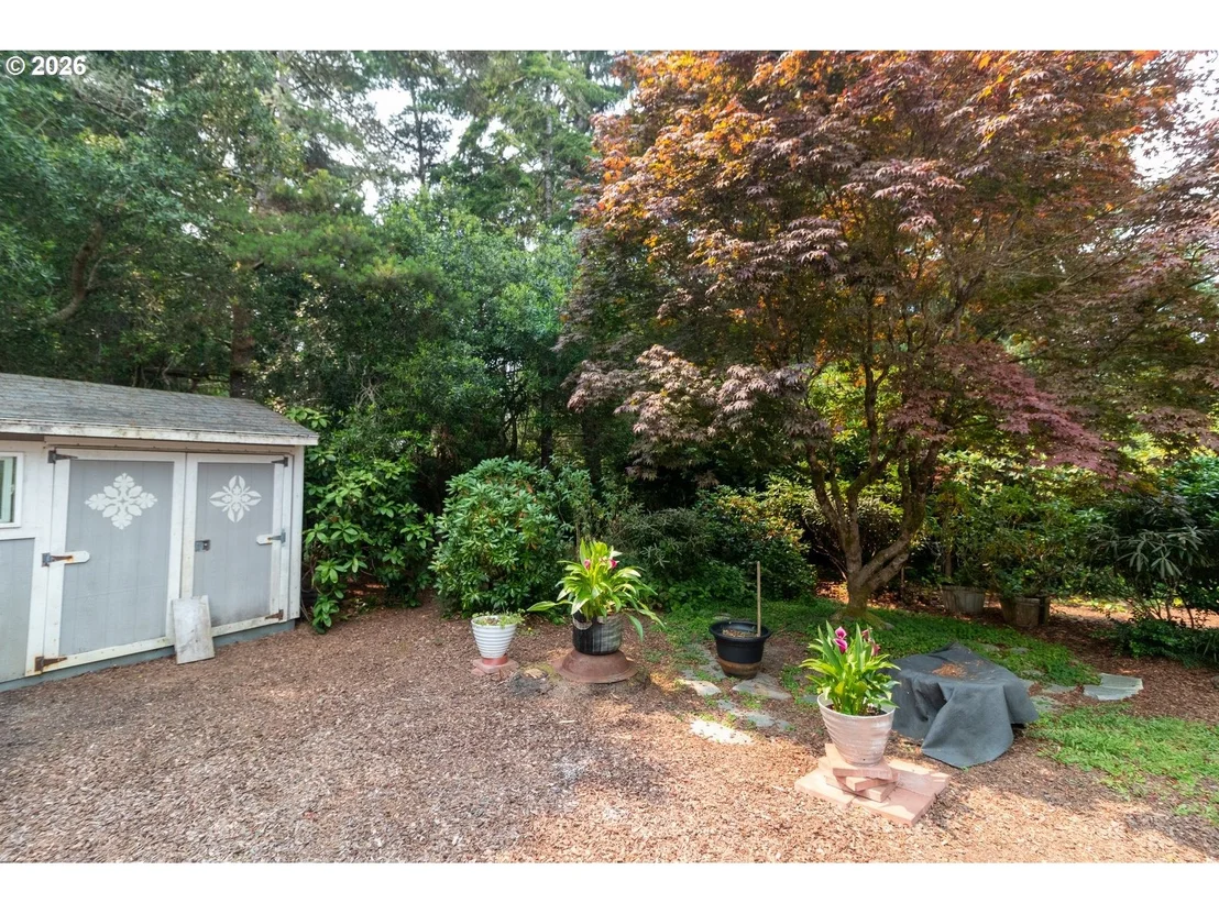Photo of 4792 RHODODENDRON LOOP