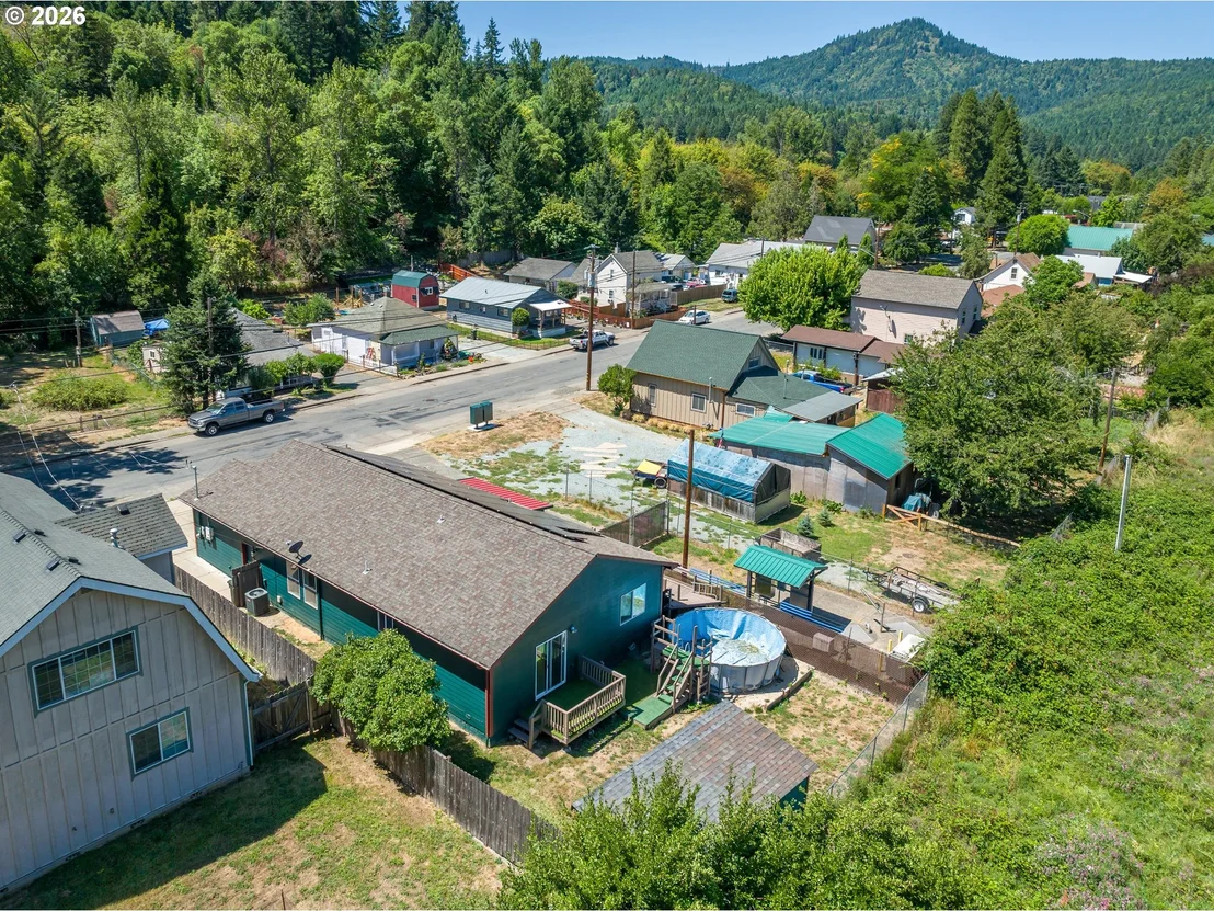 Photo of 356 SETHER AVE