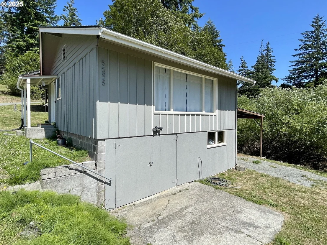 Photo of 54825 ROBINSON RD