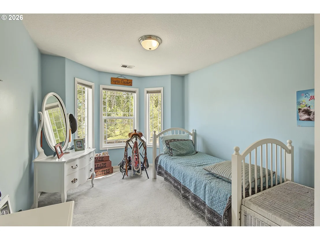 Photo of 501 NW MAWRCREST PL