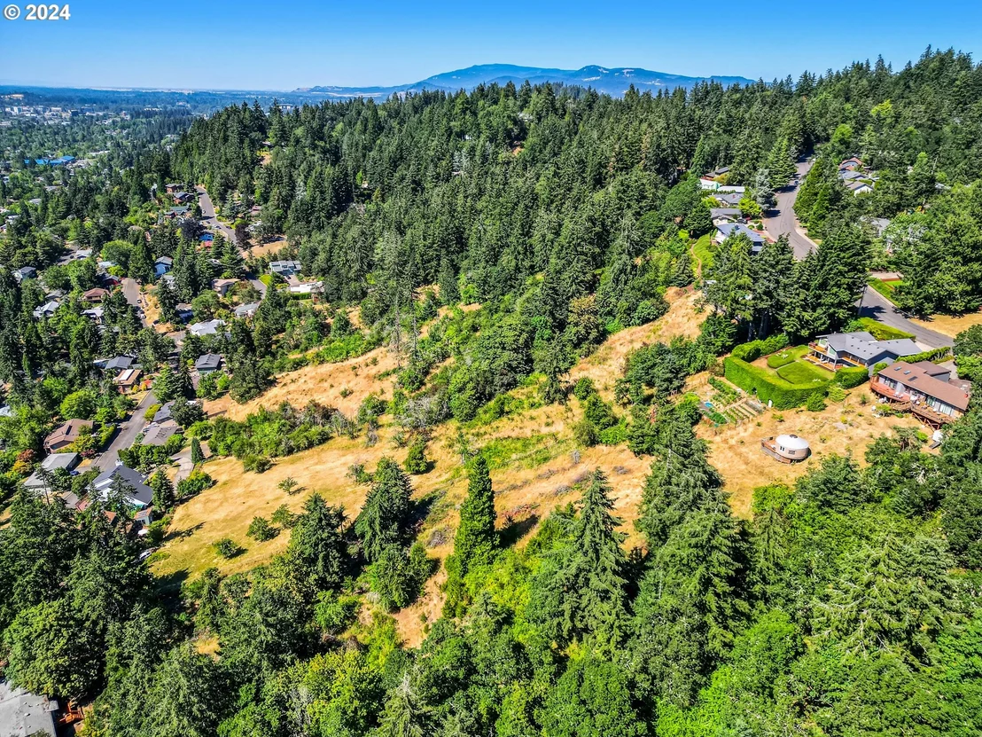 Photo of E 38TH AVE
