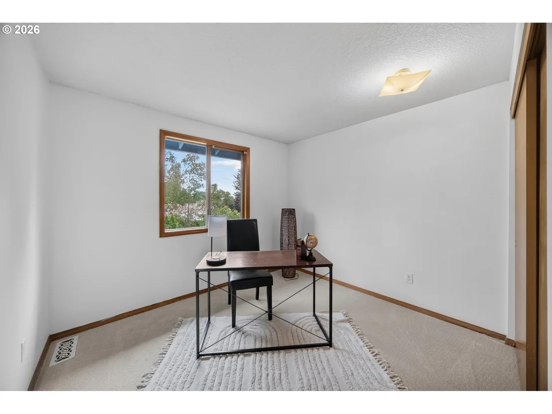 Photo of 212 SUNSET DR