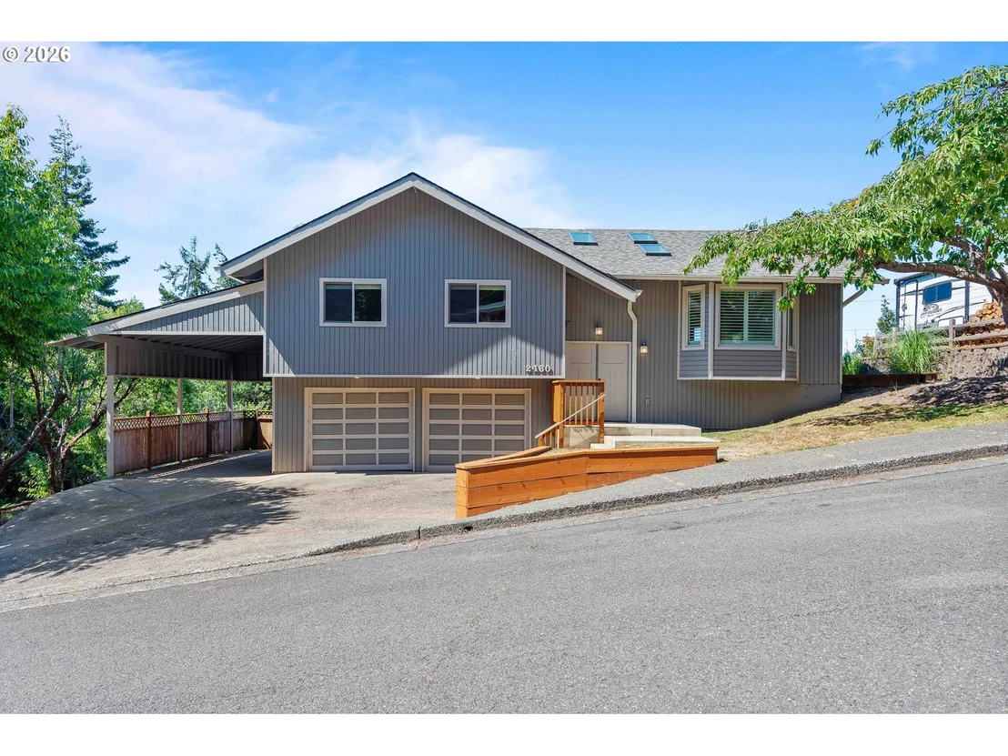 Photo of 2460 STEPHANIE LN
