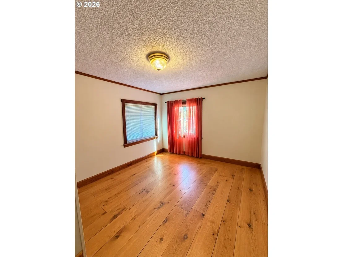 Photo of 450 TIARA ST