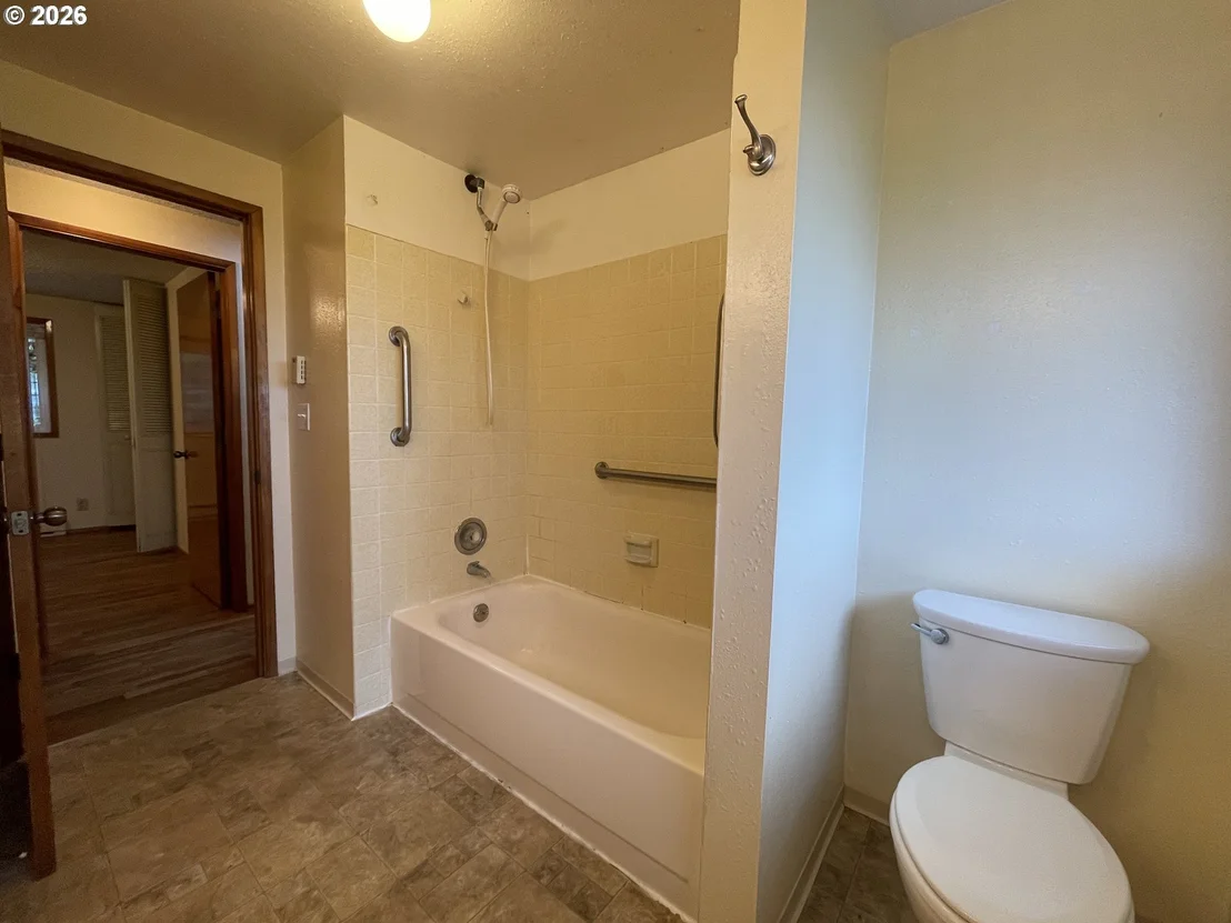 Photo of 853 CLARK ST