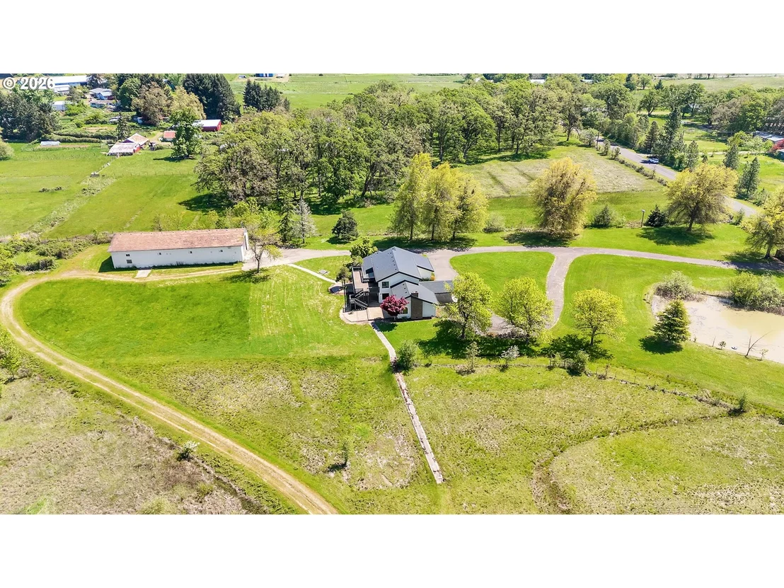 Photo of 27725 Royal