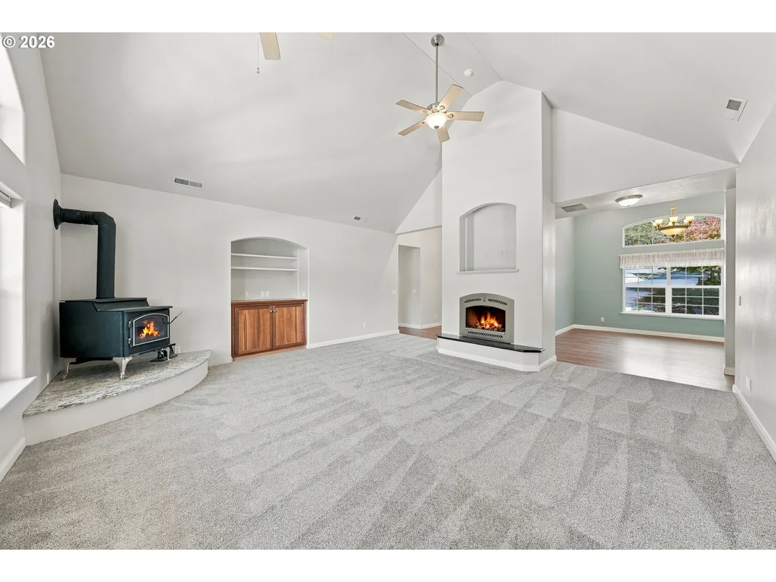 Photo of 711 SABLE DR