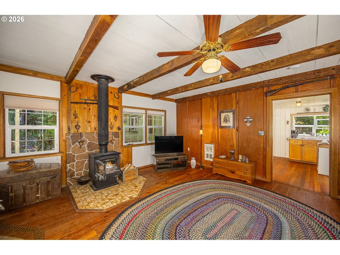 Photo of 40168 BOOTH KELLY RD