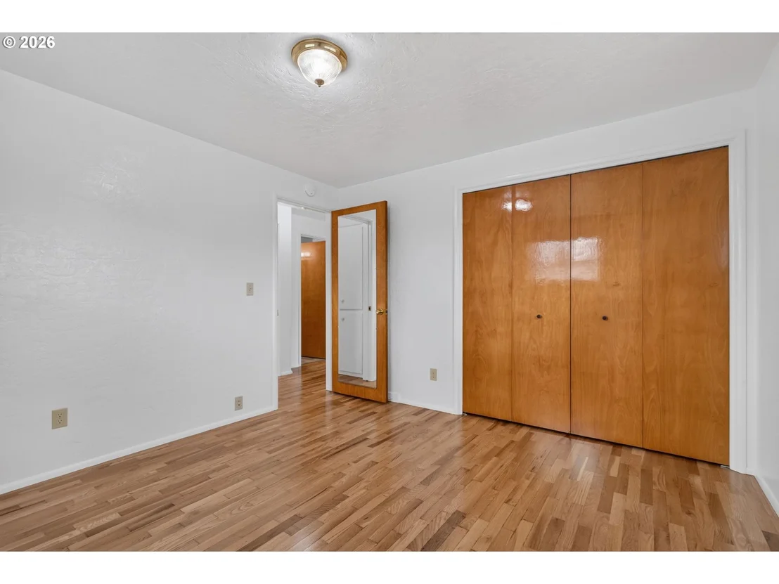 Photo of 447 MAXWELL RD