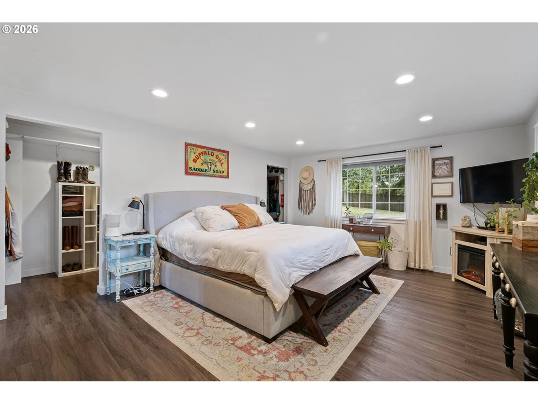 Photo of 39066 CARR TRAIL RD
