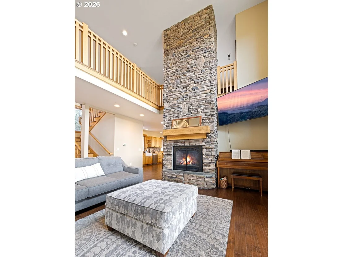 Photo of 4728 COOPERS HAWK RD