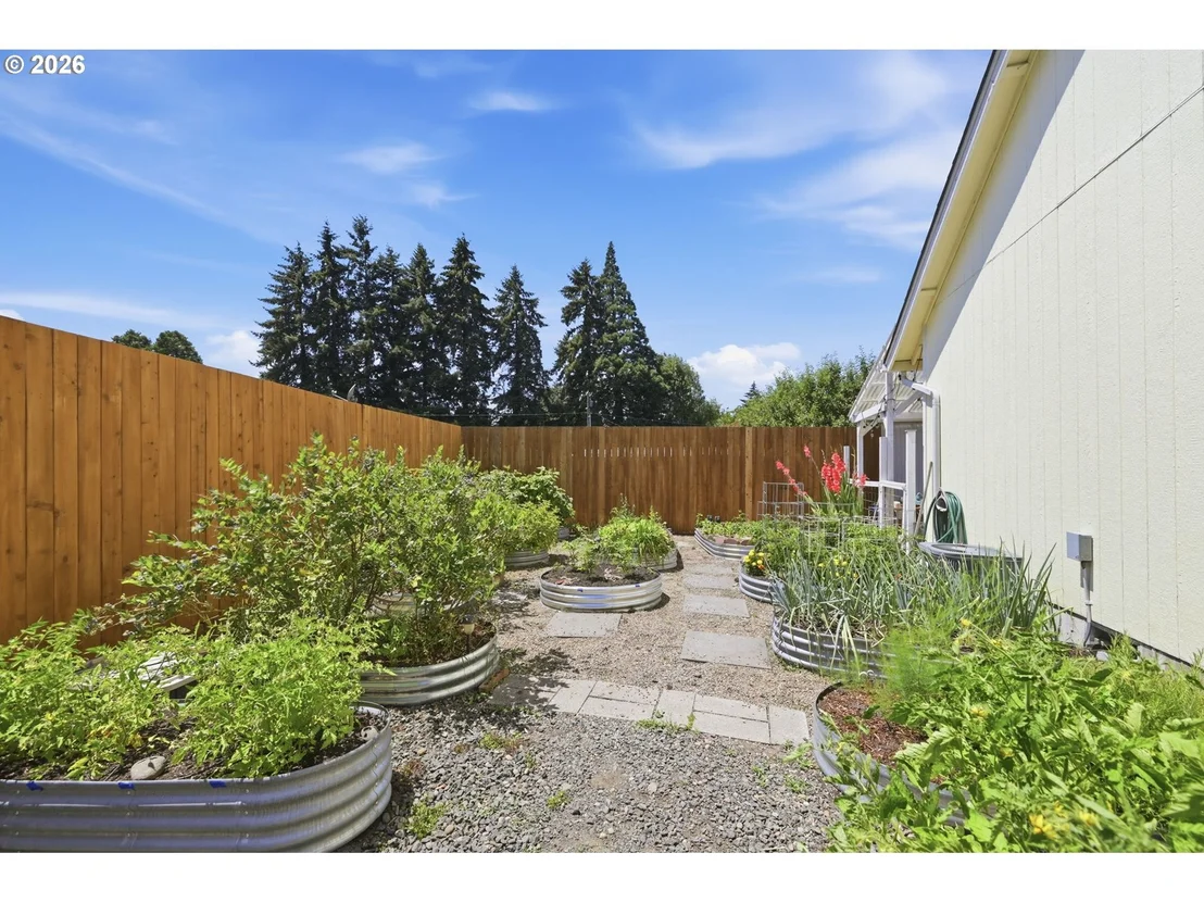 Photo of 2910 RIVER RD