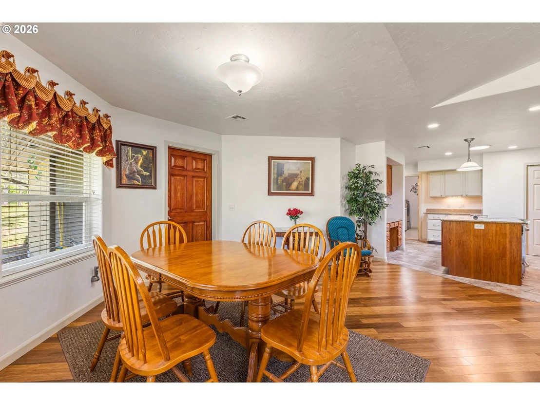 Photo of 757 ECHO DR