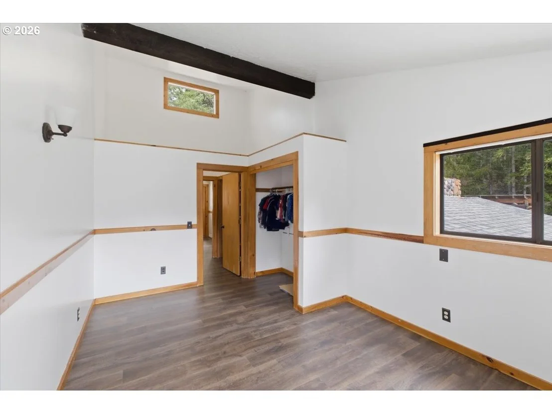 Photo of 40875 PEOPLES DR