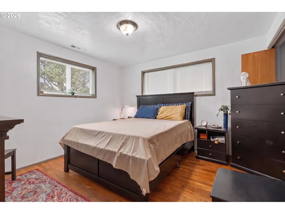 Photo of 447 MAXWELL RD