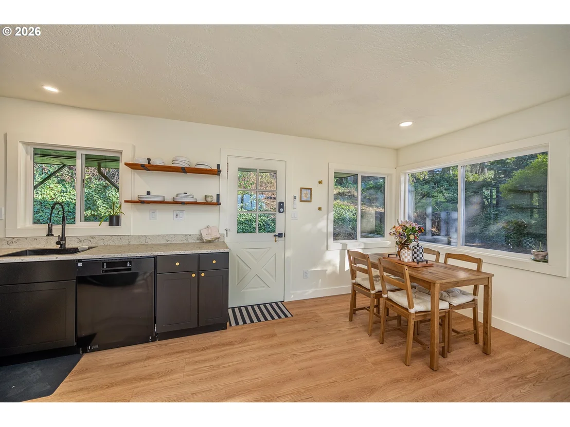 Photo of 452 S 4TH ST