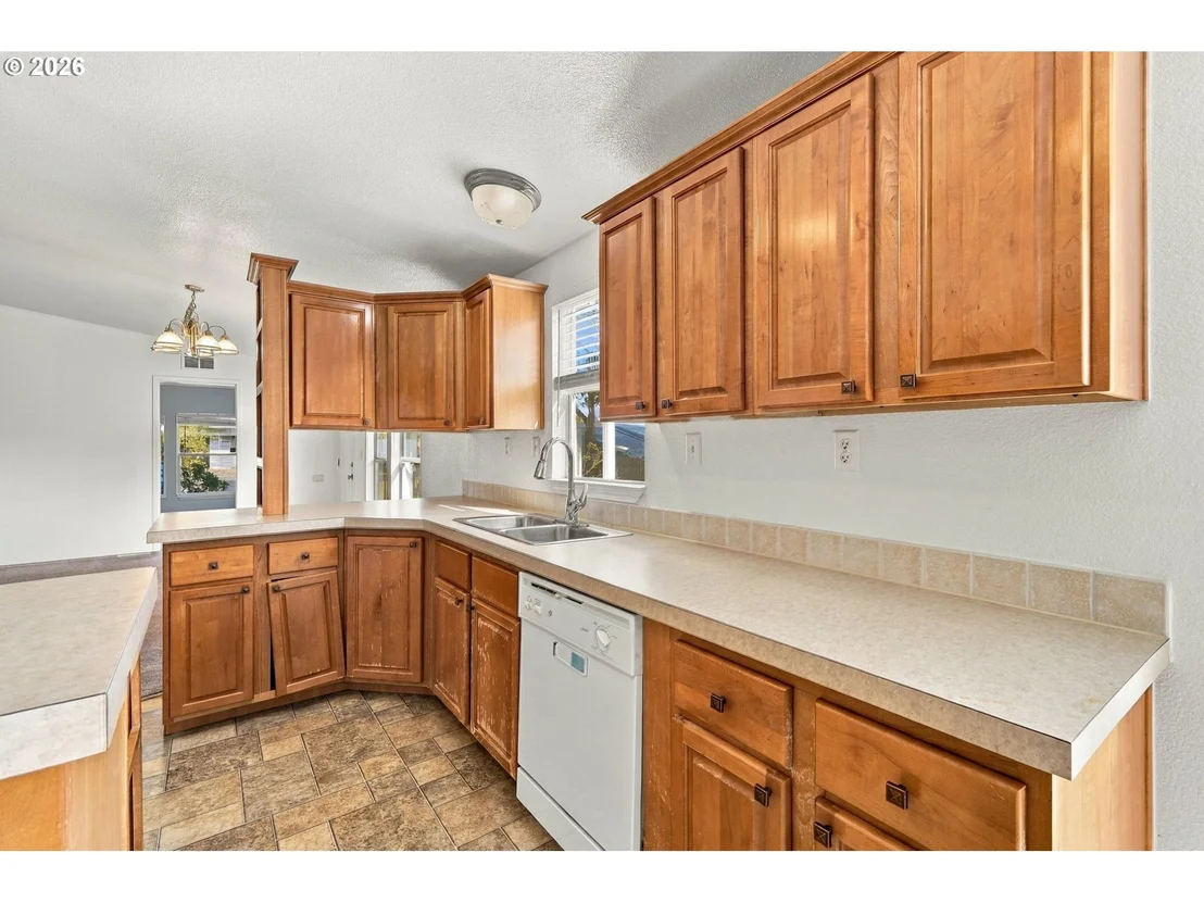 Photo of 347 SCARBROUGH AVE