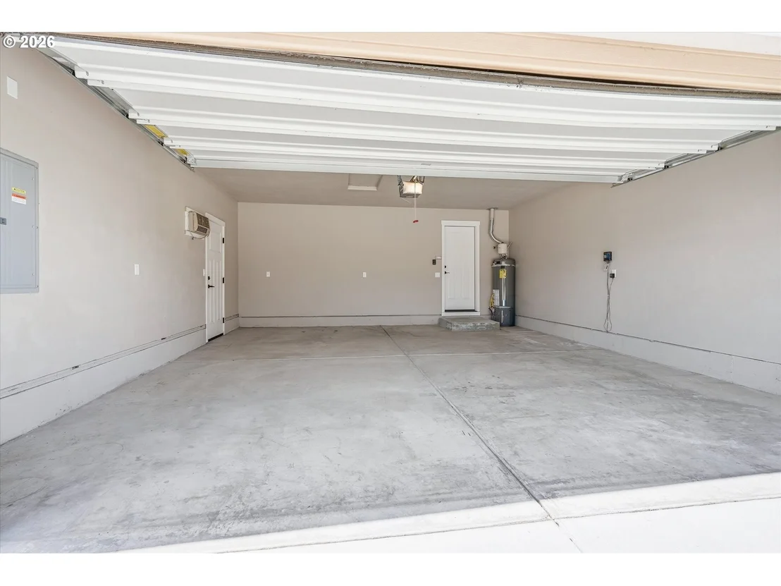 Photo of 7410 DESERT VIEW DR