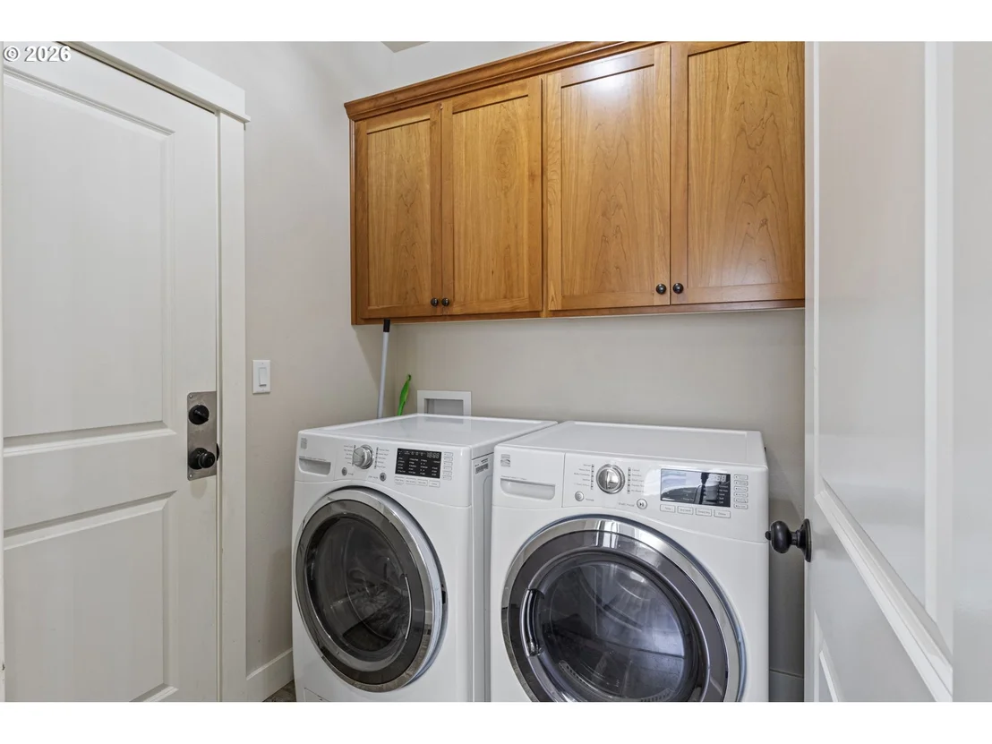 Photo of 963 PENNINGTON CT