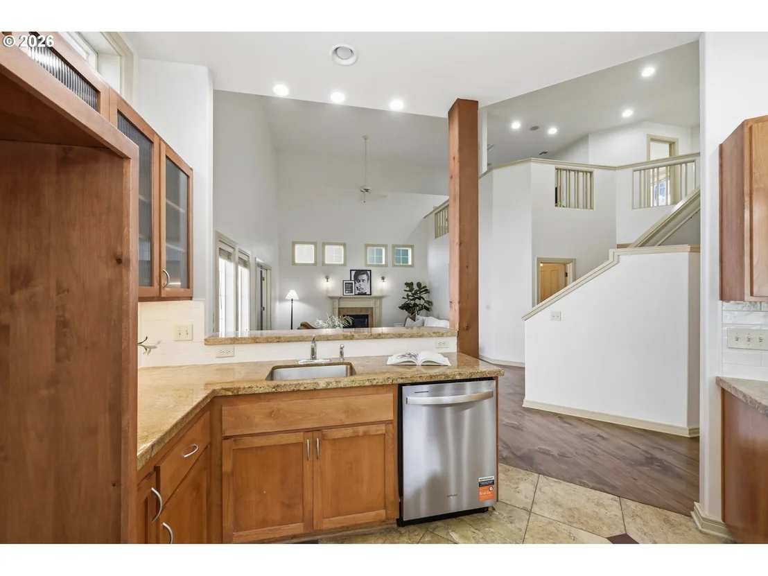 Photo of 441 COVEY LN