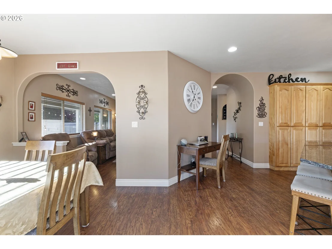 Photo of 997 KRISTA LN