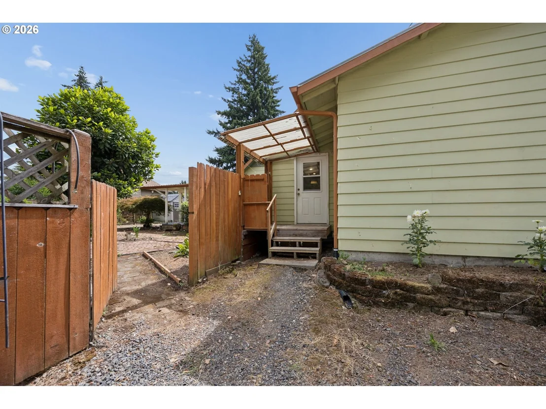 Photo of 5127 SE WELCH RD