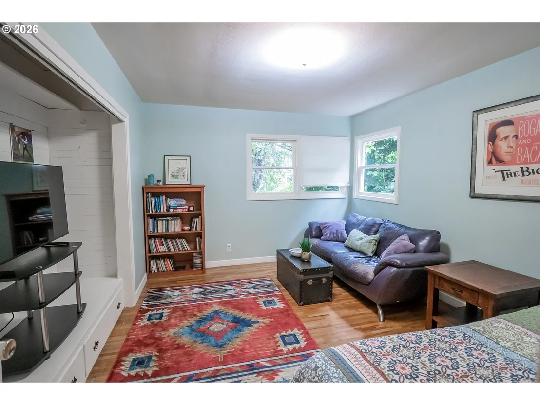 Photo of 541 W 21ST AVE