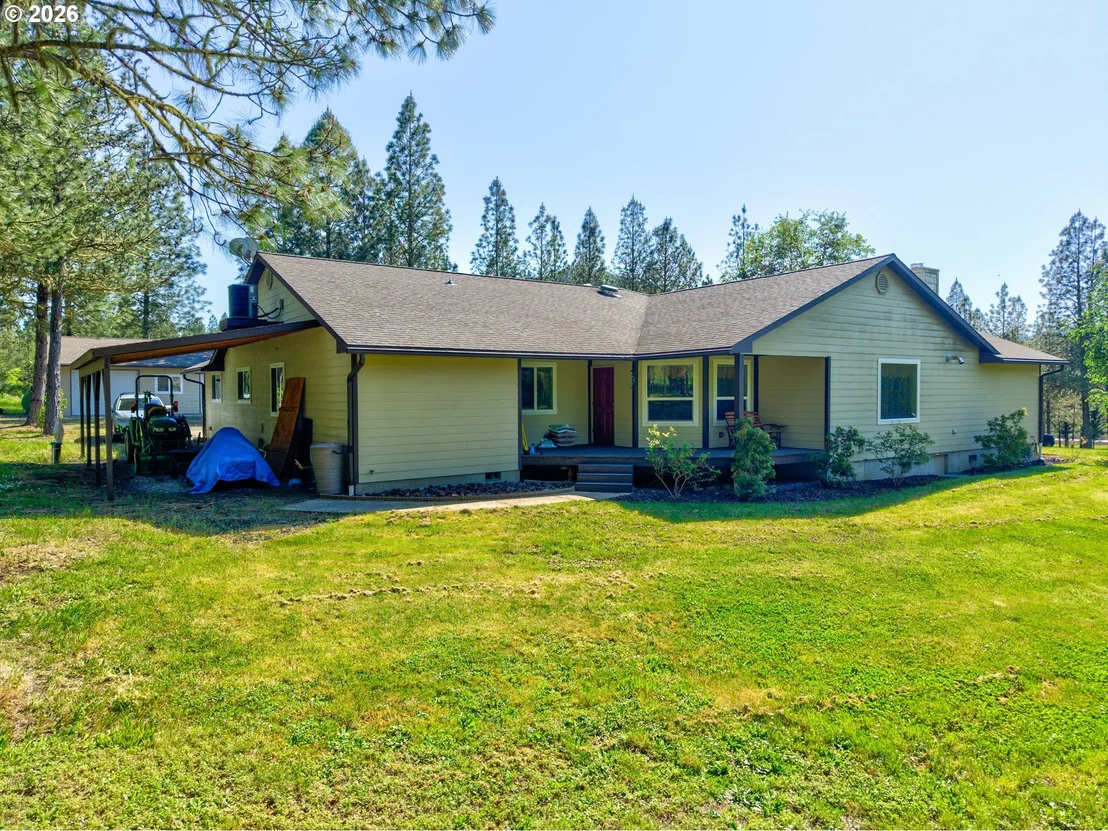 Photo of 757 ECHO DR