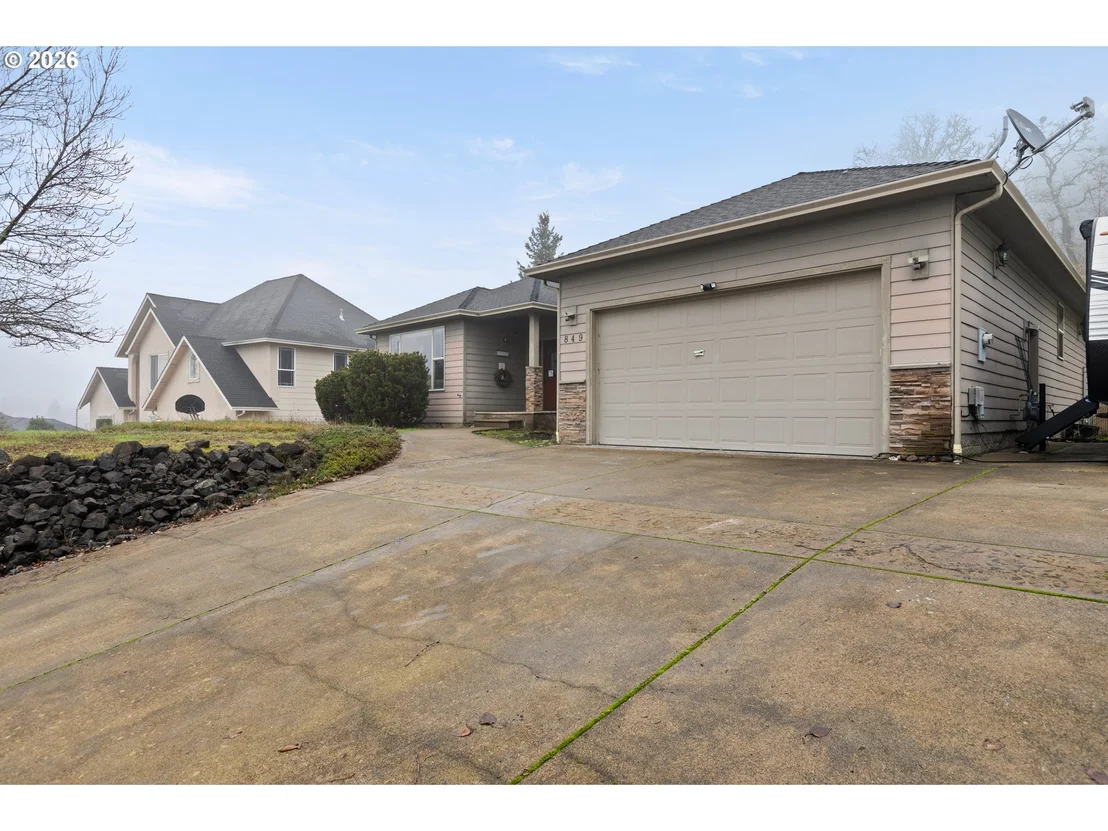 Photo of 849 NORTH VIEW DR