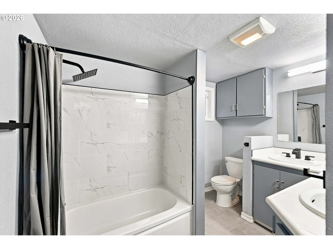 Photo of 62941 CROWN POINT RD