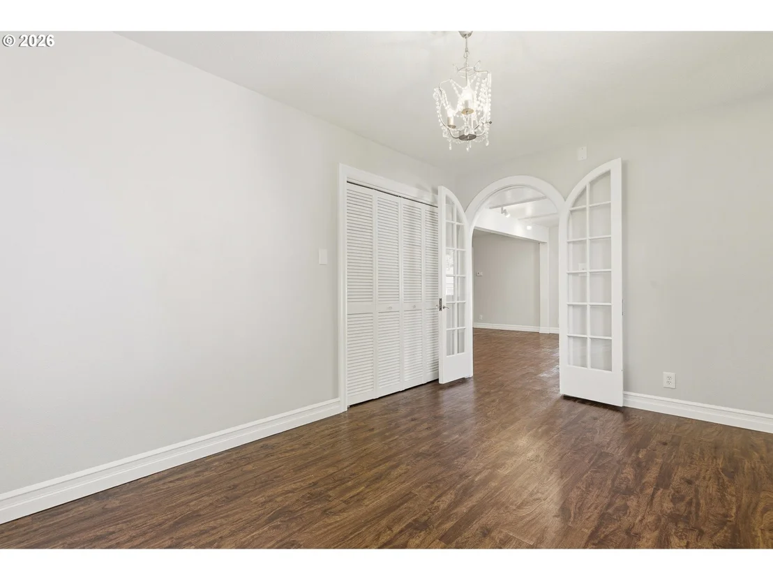 Photo of 1241 DIVISION ST