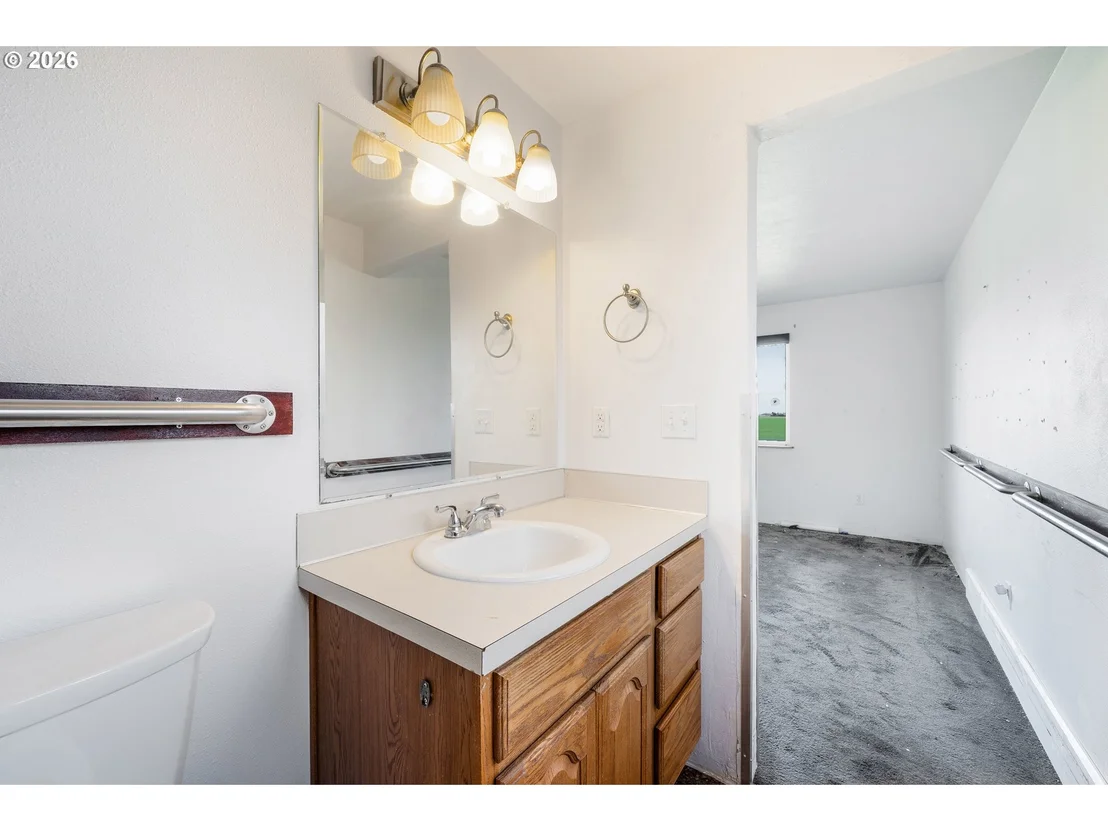 Photo of 668 EGRET AVE