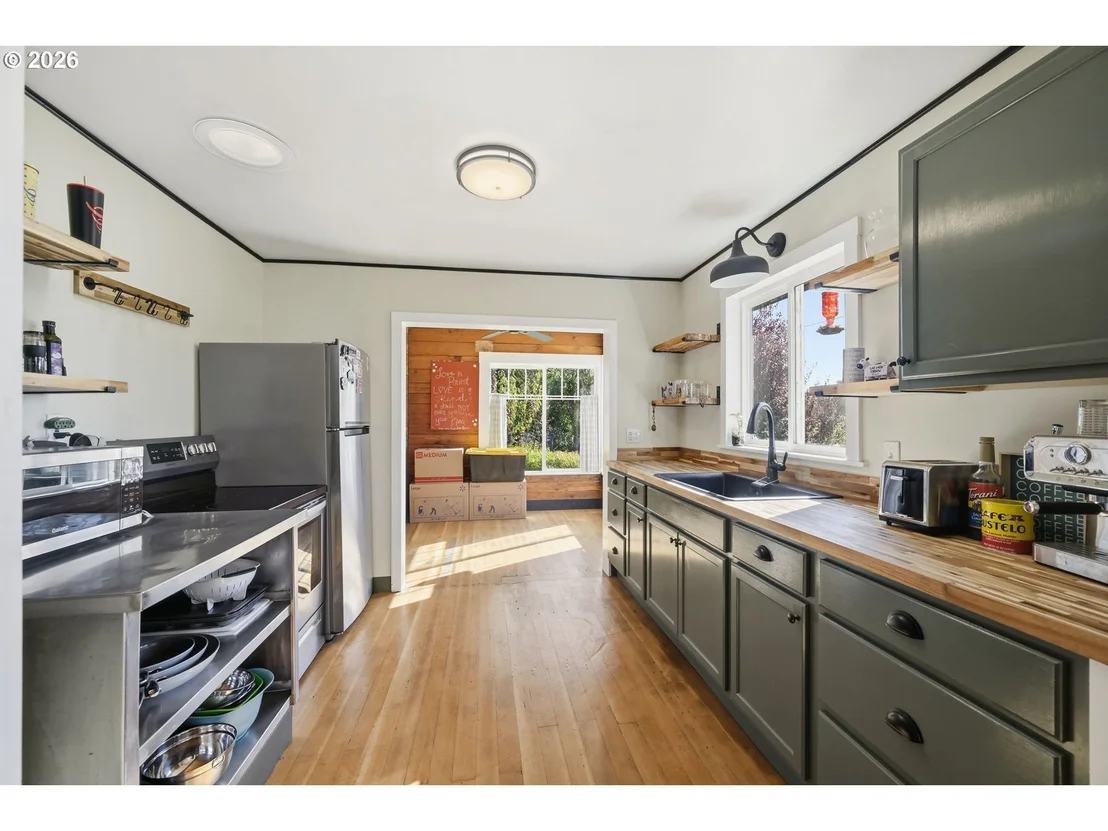 Photo of 32565 BOSTON MILL DR