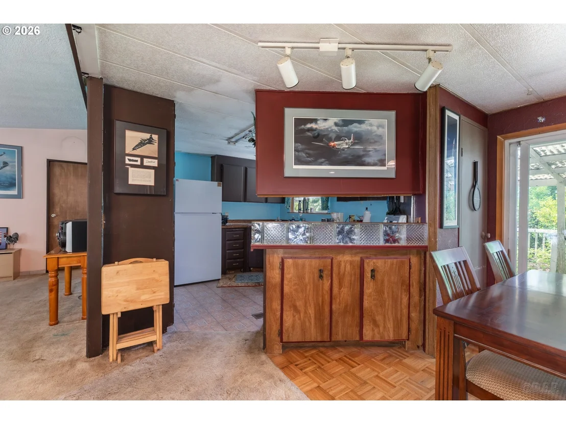 Photo of 66971 MAPLECREST LN