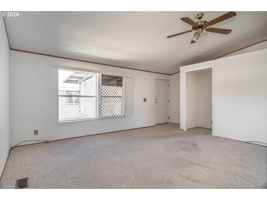 Photo of 190 TWIN OAKS LOOP