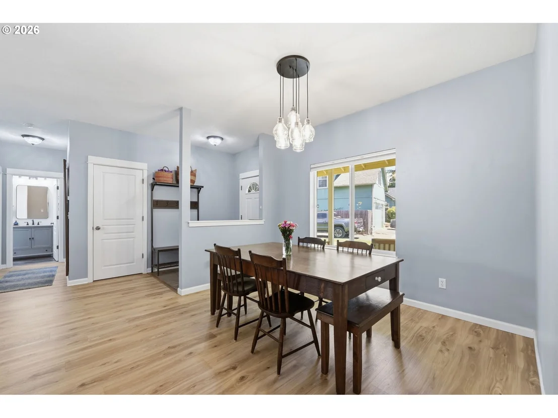 Photo of 2910 RIVER RD