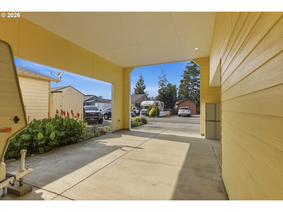 Photo of 10 PINE LN