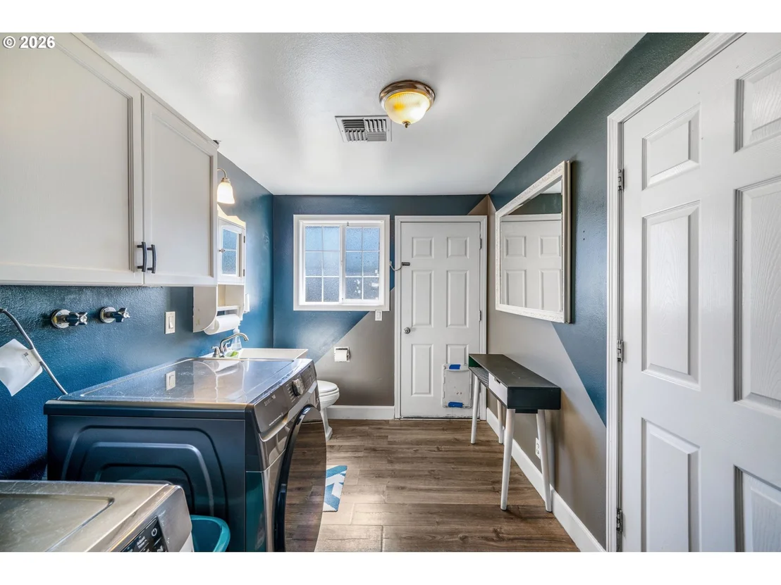 Photo of 276 KNIGHT AVE