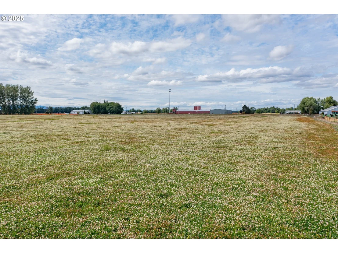 Photo of 32320 Highway 34