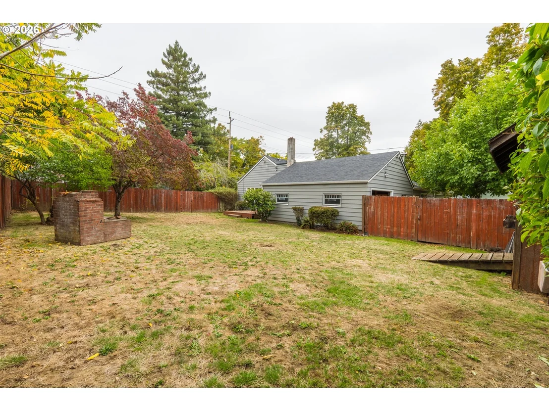 Photo of 495 20TH ST SE