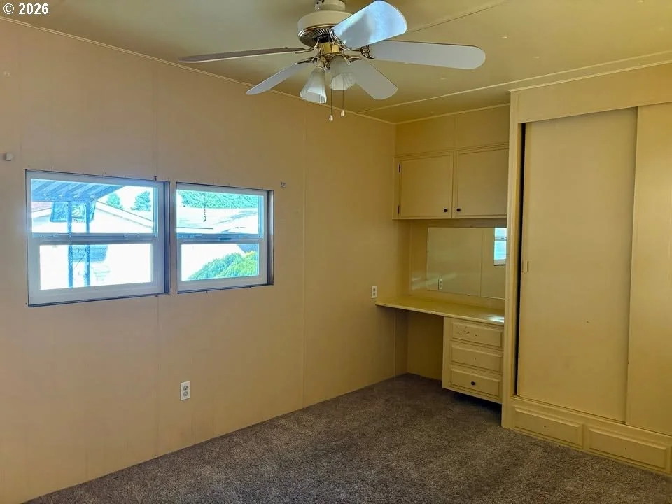 Photo of 15936 BAY VIEW DR
