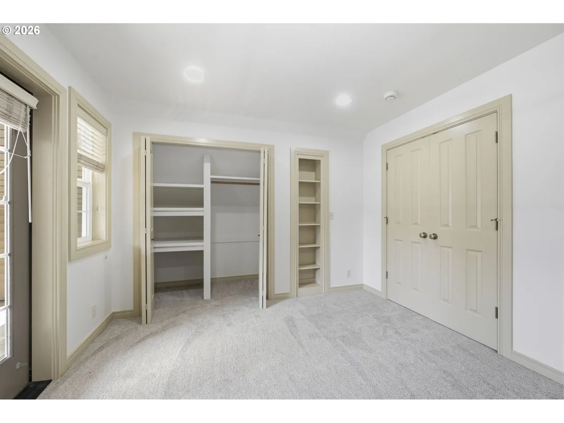 Photo of 441 COVEY LN