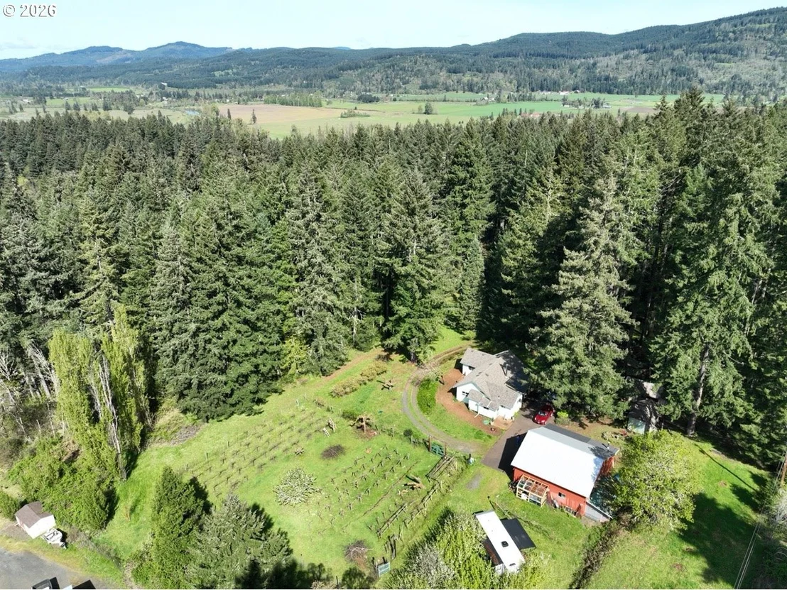 Photo of 40168 BOOTH KELLY RD