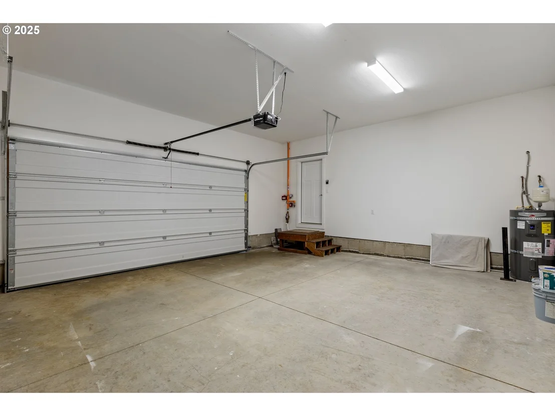 Photo of 664 BROOKS LOOP