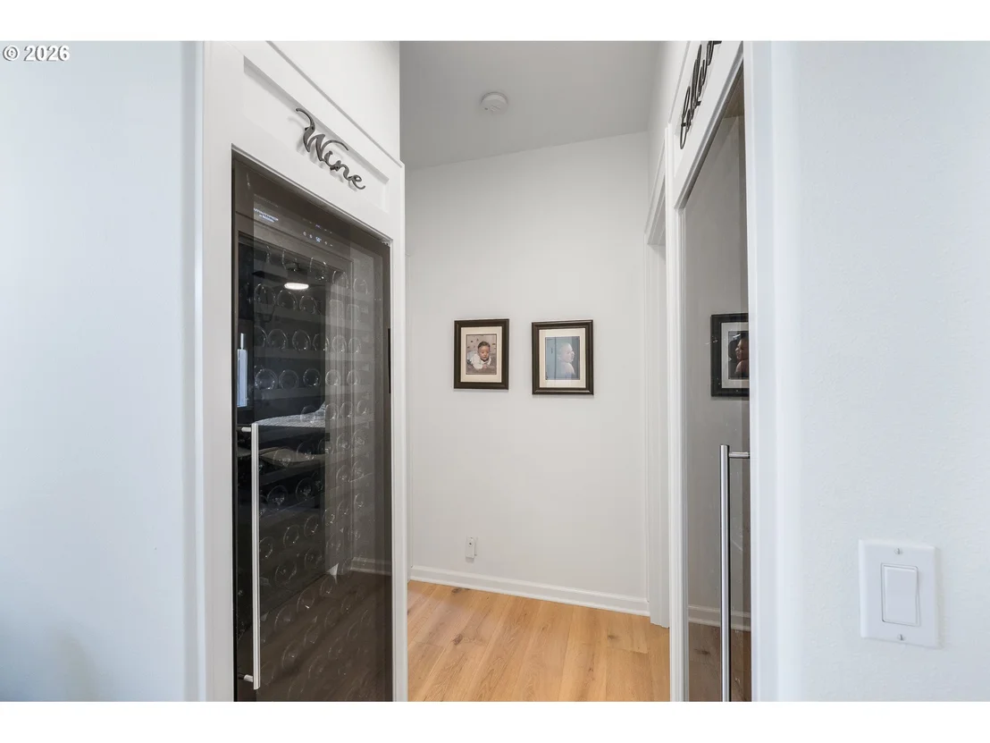 Photo of 673 SHORELINE WAY
