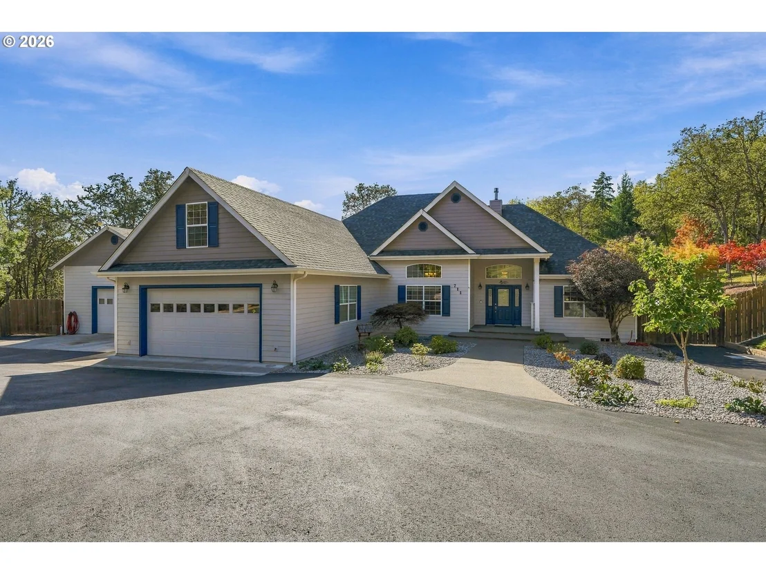Photo of 711 SABLE DR
